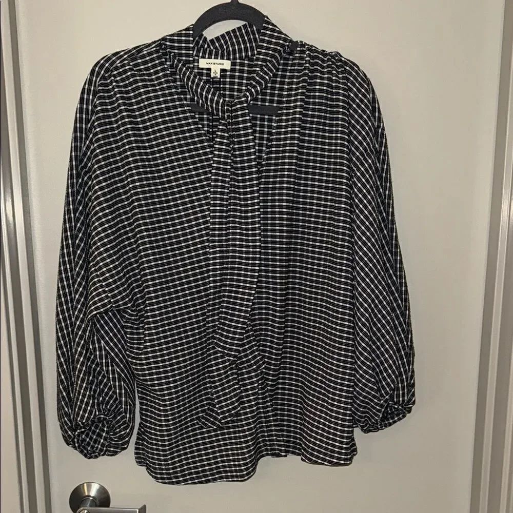 Max Studio Black and White Peter Pan Collar Tie Front Blouse